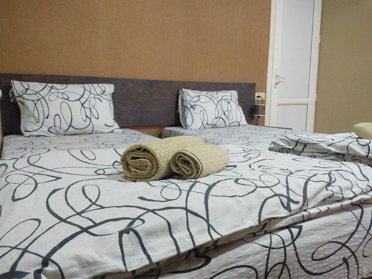 טביליסי Hotel Bu מראה חיצוני תמונה