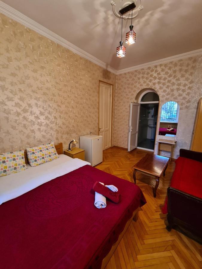 טביליסי Hotel Bu מראה חיצוני תמונה