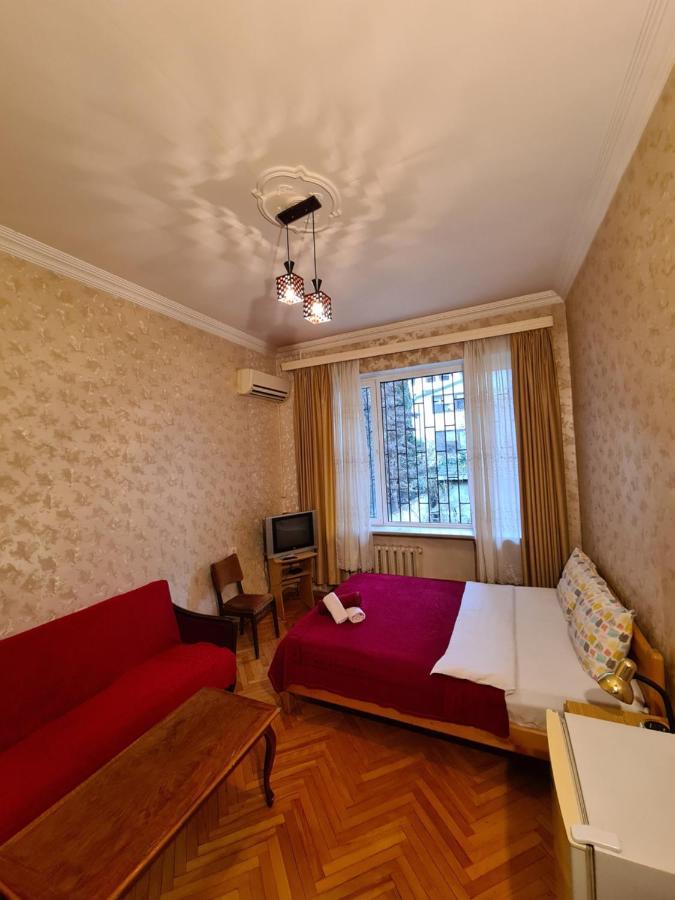 טביליסי Hotel Bu מראה חיצוני תמונה